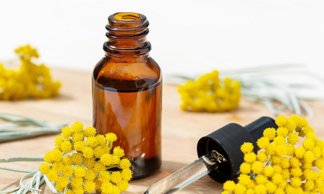 Exploring the Intersection: Mental Health and Aromatherapy